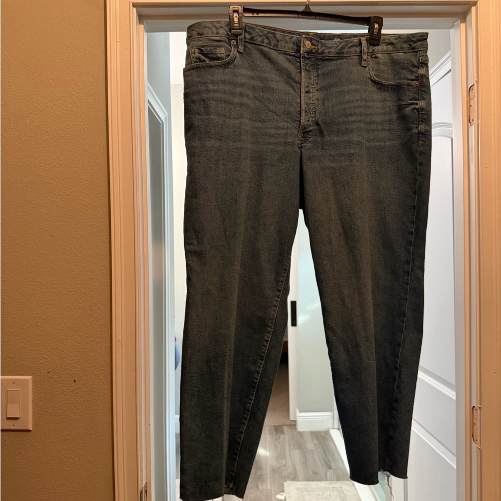 Old Navy Women's Straight Leg Jeans - Dark Blue